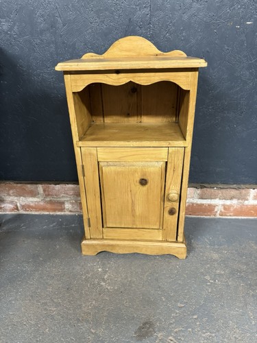Vintage Nachttisch Schrank aus Kiefer Holz