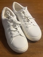 Mad Love Shoes Womens 7 Casual Comfort Skate White Cotton Lace Up NWoB