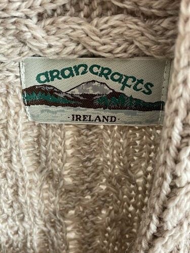 ARAN CRAFTS Irish Cable Knit Wool Natural Beige Long 3 Button Cardigan Sz Small - Picture 5 of 6