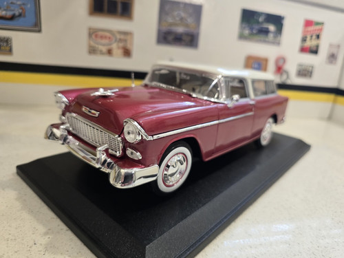 Maisto Special Edition 1:18 Scale Diecast Car 1955 Chevrolet Nomad Dark... - Picture 2 of 18