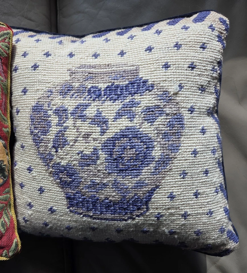 Almohadas vintage bordadas de 10x10 detalles - JUEGO DE 3 Foto 4 de 4