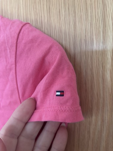 Tommy Hilfiger Girls T-shirt In Pink Size 12-13 Years Excellent Condition - Picture 4 of 5