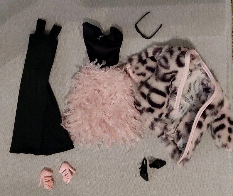 Lote de roupas para bonecas da moda de 11 polegadas SEM BONECA - Imagem 2 de 3