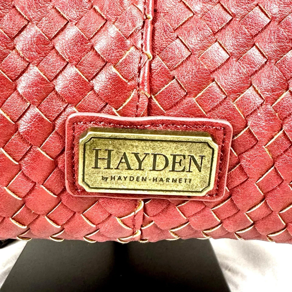 Cartera de mano Hayden Harnett roja cartera cuero vegano suave patrón tejido de canasta Foto 4 de 4