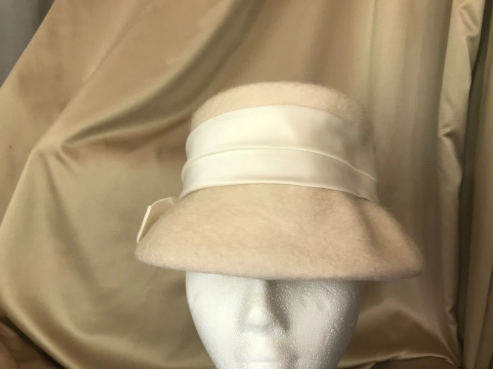 Винтажная женская фетровая шляпа VALERIE MODE 100% шерсть кремовая с лентой - Изображение 3 из 4
