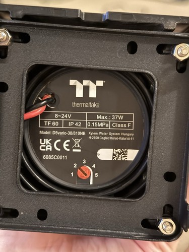 Pompe de réservoir Thermaltake Pacific D5 400 ml RGB - Photo 2/2