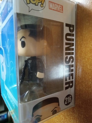 Robert Smith The Cure Funko Pop 306 Autogrammbox - Bild 3 von 5
