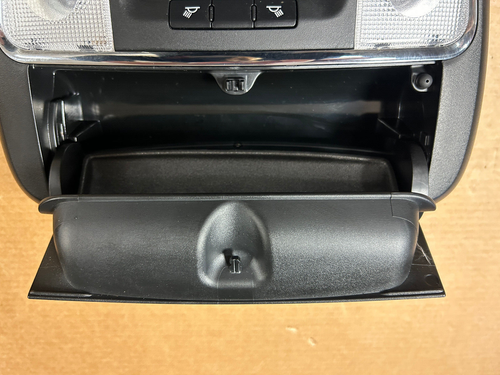 2011-2019 Dodge Charger/Chrysler 300 Overhead Console Map Light, 2115256 - Picture 4 of 10