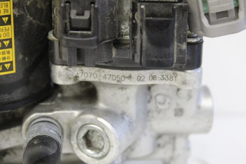 Módulo bomba freno antibloqueo Toyota Prius ABS 2011-2015 47070-47050 Foto 3 de 4