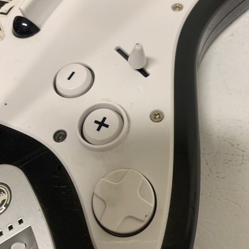 Guitare Rock Band Nintendo Wii NWGTS2 Harmonix Fender Stratocaster sans dongle - Photo 4 sur 12