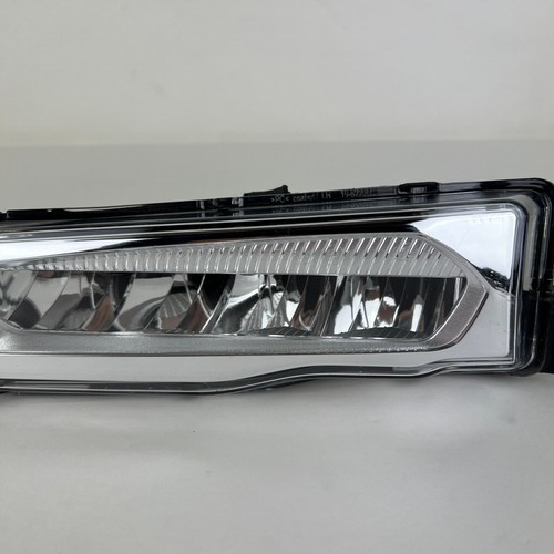 TYC Left Driver Side Fog Light Lam For 2018 2019 BMW X3 X4 LED CAPA BM2592155 LH - Picture 5 of 10