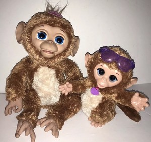 FurReal-Friends-Cuddles-My-Giggly-Monkey-And-Baby-Cuddles-Interactive-Pet-Lot