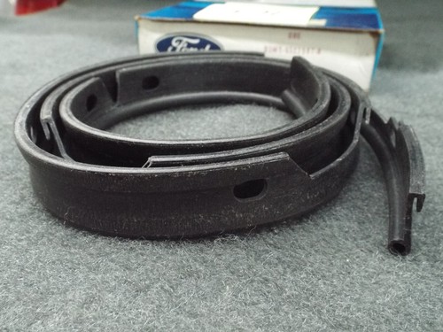 NOS LH Fender Skirt Seal 1973 1974 1975 1976 1977 1978 Mercury Monterey Marquis - Picture 3 of 8