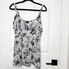 TORRID Size 2X Ruffle Front Baby Doll Tank Challis Gray Floral