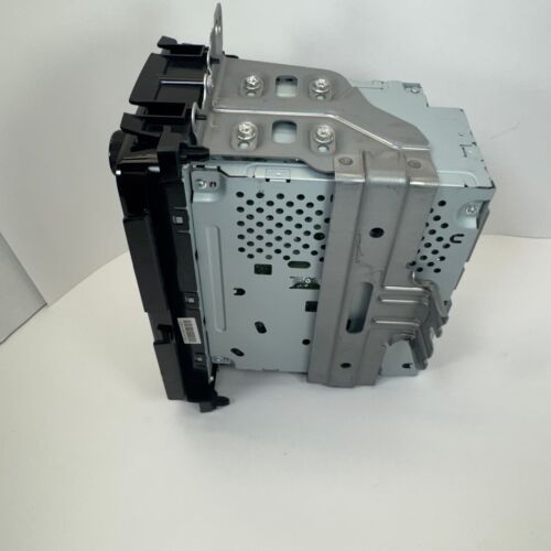 2016-2018 Honda HR-V Radio CD Player LCD Unit Used OEM - Picture 2 of 4