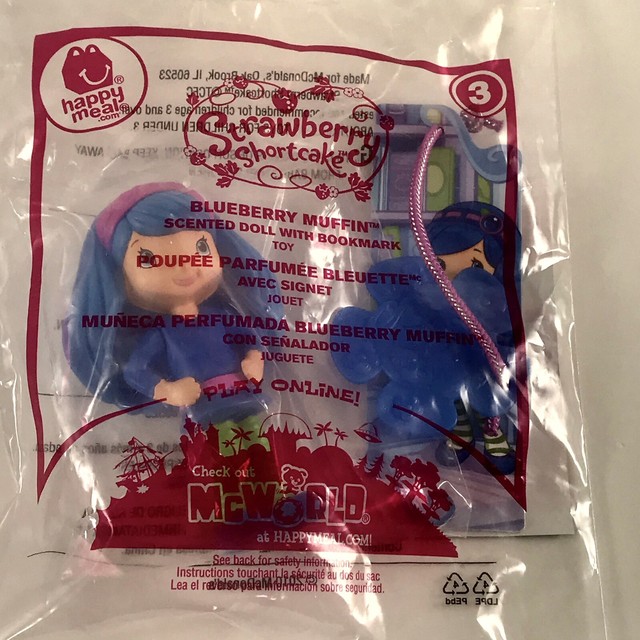 2010 Strawberry Shortcake McDonalds Happy Meal Toy Scented Blueberry