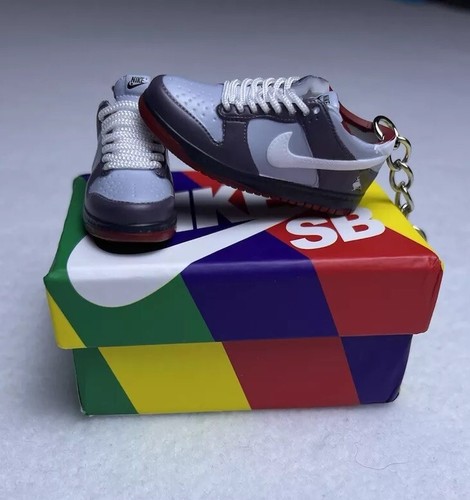 Nike Dunk SB Low Staple NYC Taube 3D Mini Sneaker Schlüsselanhänger - Neu