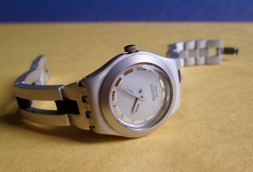Vintage Lady Wristwatch,Swatch Irony Aluminum Ladies Watch, ionidized Aluminum - Picture 10 of 11