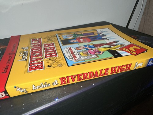 Archie Superstars Archie At Riverdale High Vol. 2 (Copertina morbida, ottime condizioni) - Foto 4 di 4