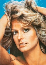 Farrah Fawcett 1977 Pro-Arts "Glamour Pose" 20 x 28 Poster RP Original Size.