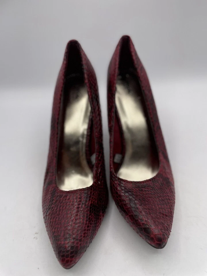 Zapatos de tacón alto Mossimo para mujer talla 9,5 rojo/negro punta puntiaguda sin cordones de cuero Foto 2 de 4