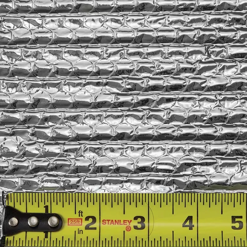 Isolamento de rolo reflexivo sem face R-21, 50 pés quadrados, 24"L x 25"L - Imagem 3 de 4