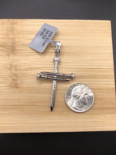 Colgante para hombre con cruz de uñas de circonita cúbica de plata de ley 925 - Imagen 5 de 12