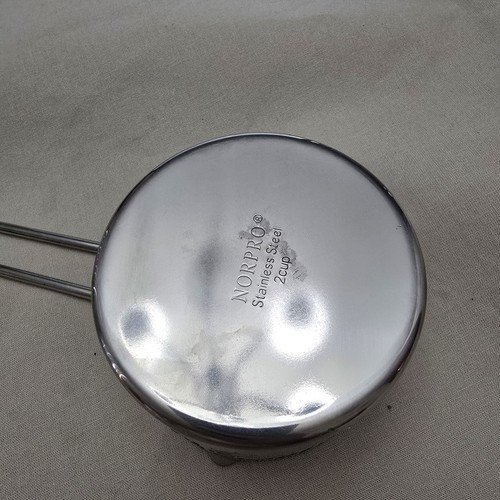NEW NORPRO STAINLESS STEEL 2 CUP MEASURING CUP / MELTING POT - Picture 3 of 4