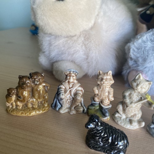Bundle Of Vintage Wade Whimsy Figures Nursery Rhymes x7 - Picture 3 of 3