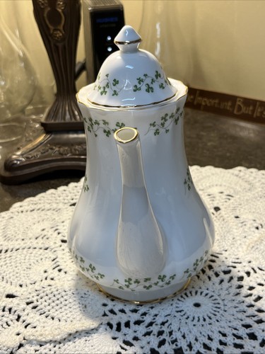 Royal Tara Shamrock Coffee pot w/Lid, Made in Ireland, 8 3/4 Inches Tall - Bild 18 von 22