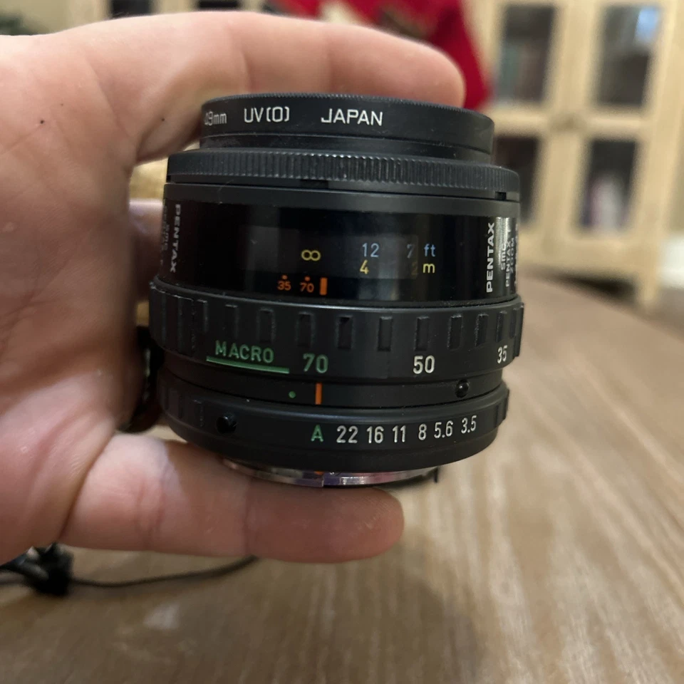 Pentax SMC Pentax-F Zoom 35-70mm f/3.5-4.5 AF Lens Made in Japan - EXCELLENT - Image 4 of 4