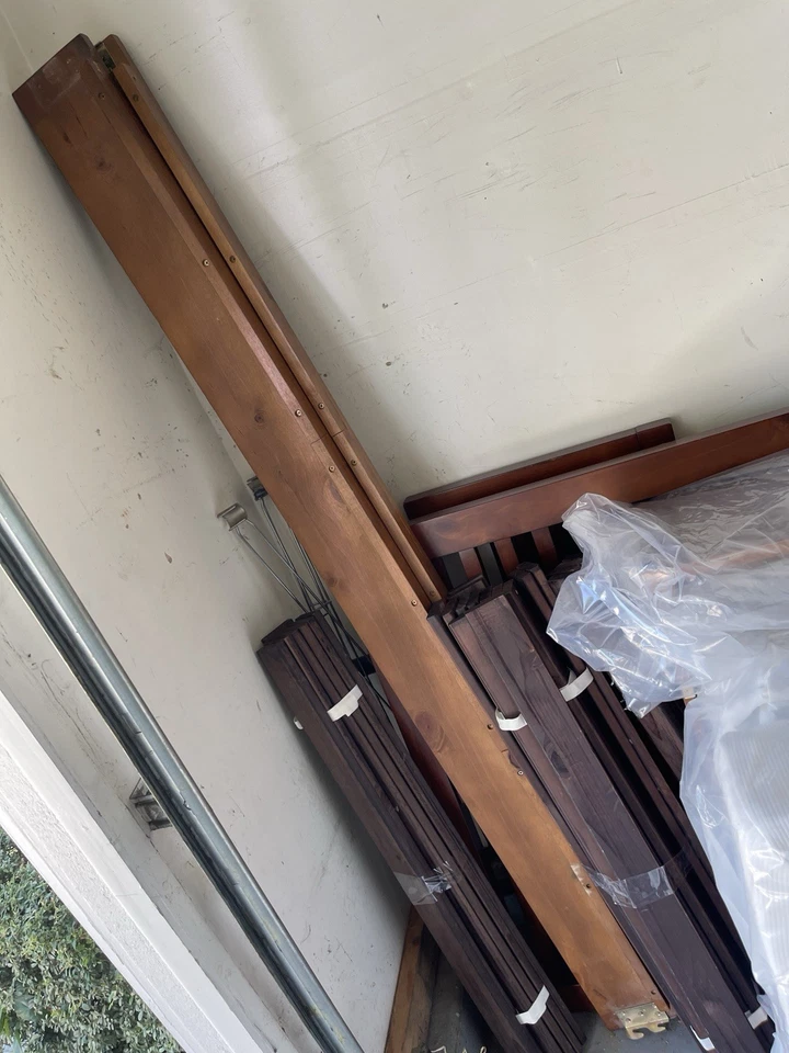 Cama doble de roble cerezo bellamente elaborada con marco de madera maciza nido extraíble Foto 2 de 4