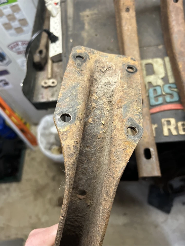 (3) Suporte de degrau para placa de corrida 1948 1949 1950 1951 1952 Ford F1 F2 F3 F4 F5 F6 - Imagem 4 de 4