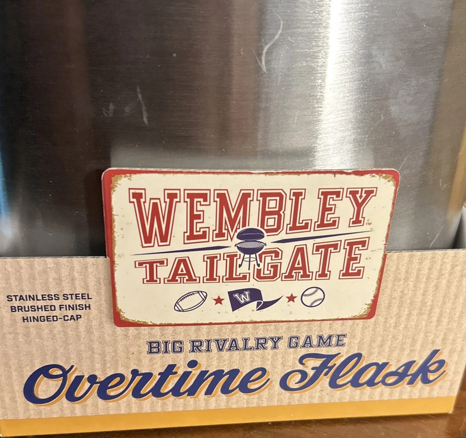 NUEVO EN CAJA Frasco de acero inoxidable Wembley 64oz Spirits Horas extras ¡VE A LO GRANDE o vete a casa! ¡REGALO! Foto 2 de 4