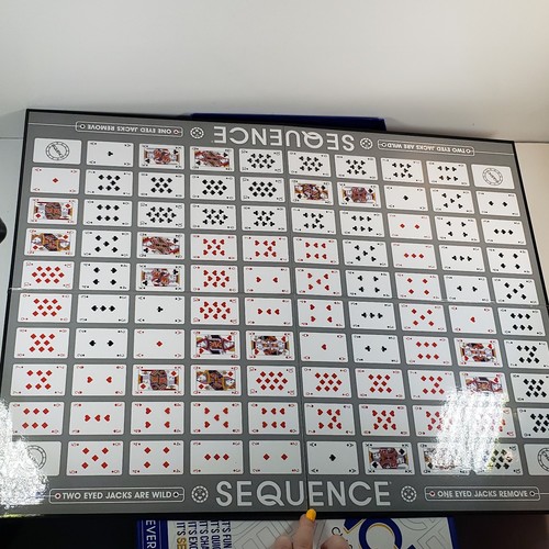 Sequence Game Version A Game of Strategy 2 Players Age 7+ Board games - Picture 7 of 8
