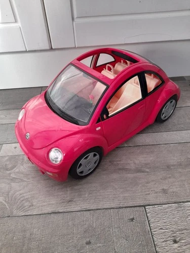 barbie vintage pink vw beetle car with original flower- year 2000