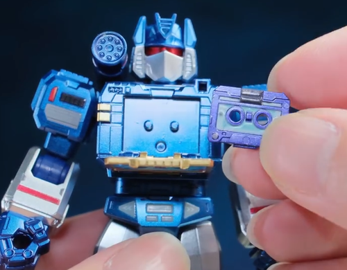 Blokees Transformers Galaxy Version 03 The Autobot Run Soundwave Hidden Figure - Picture 2 of 2