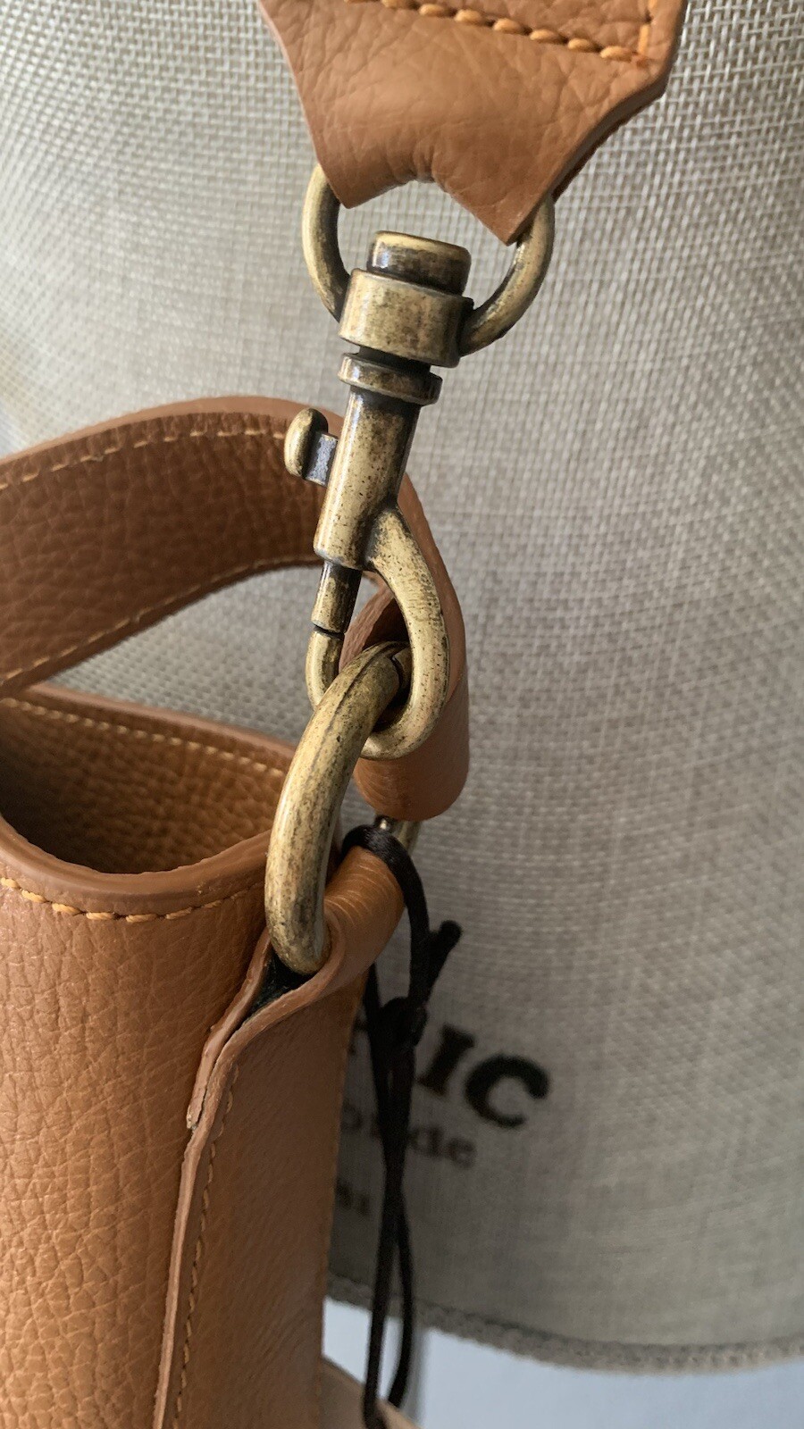 Picture 3 of 19