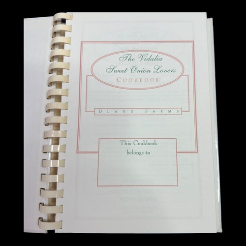 Vintage 90s Cookbook Vidalia Sweet Onion Lovers Recipes Bland Farms - Picture 4 of 15