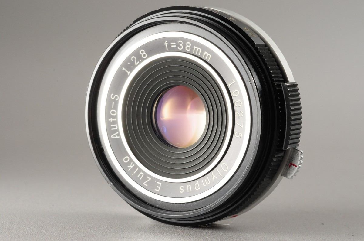 Near Mint Olympus E.Zuiko Auto-S 38mm F/2.8 Pancake Lens