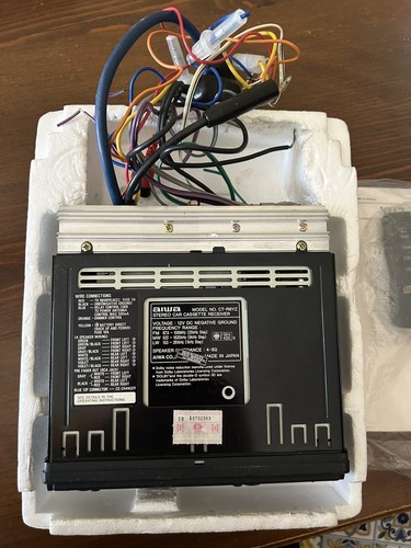 Aiwa Modello Cd-R6YZ Anno 92 Stereo Car Cassette Receiver. Nuovo Con Telecomando - Foto 2 di 7