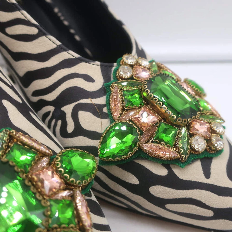 Zapatos de salón Dries Van Noten de gamuza con estampado de cebra y joyas talla 39 punta en punta Foto 3 de 4