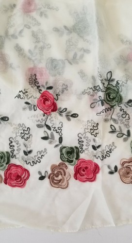 Billies Rectangle Scarf Cream With Pink Green Tan Roses Floral Embroidery - Picture 4 of 12