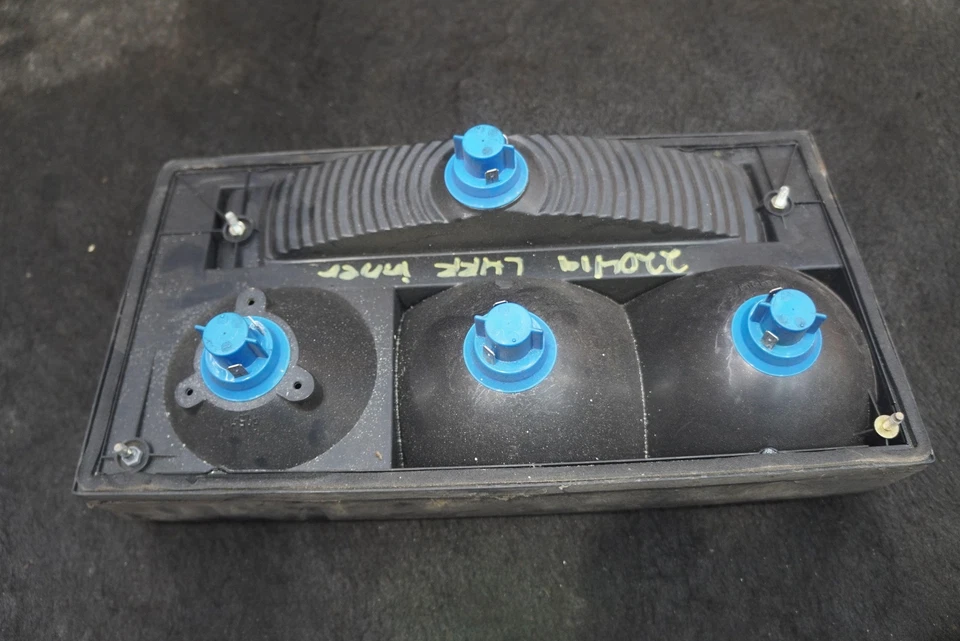 Lámpara de luz trasera izquierda interior del maletero para maletero OEM Bentley Mulsanne 1988 *Nota* Foto 3 de 4