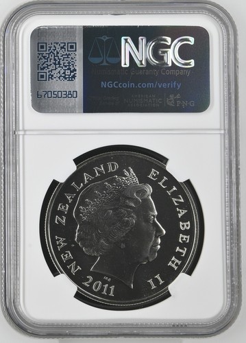 2011 New Zealand Yellow-Eyed Penguin $5 Coin - NGC MS69 DPL TOP POP - F19 - Picture 2 of 2