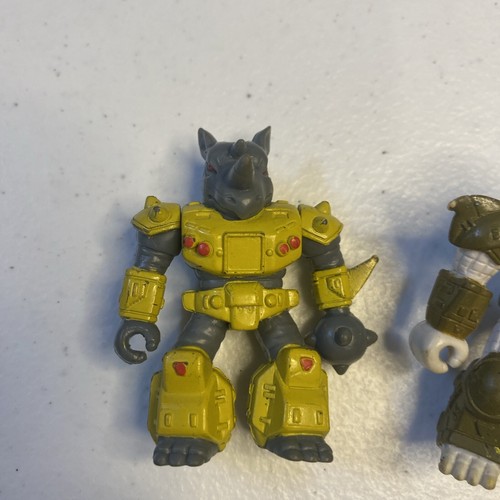 Lote de mini figuras de colección: bestia de batalla/bolsa de basura ramo/samurai sobrehumano y más - Imagen 2 de 9