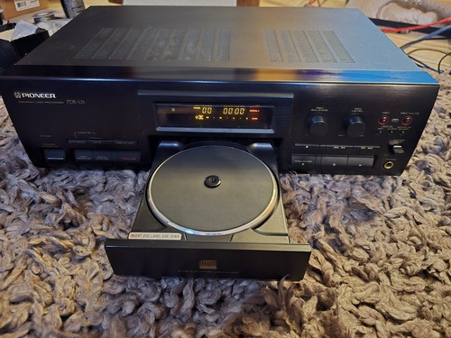 Grabadora de CD Pioneer PD-R05 mecanismo de plato estable leer - Imagen 2 de 17