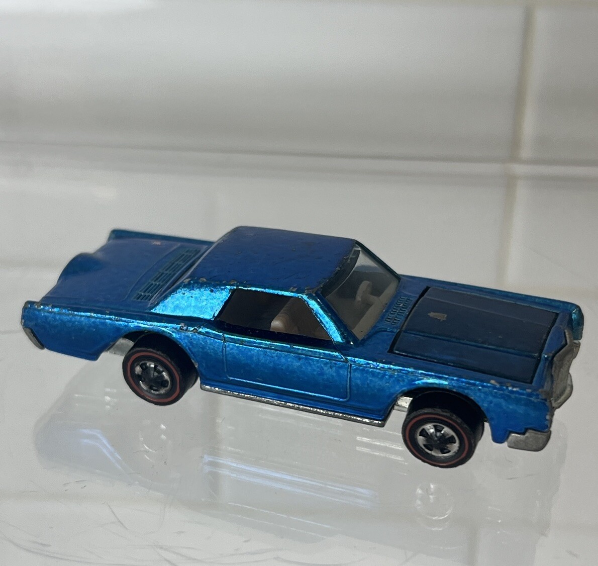 Picture 1 of 10