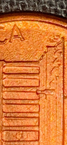 1988 Doubled Ear and Double Die, Off Center, Letters On Rim Error Lincoln Penny - Picture 3 of 10