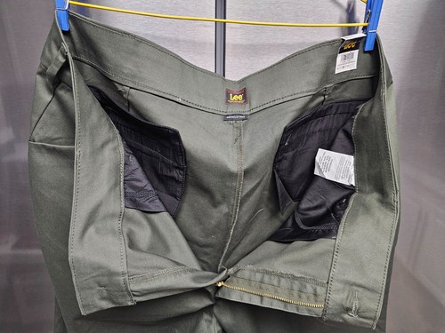 Lee Plus Wrinkle Free Relaxed Fit Straight Mid-Rise Frontier Olive - 22 W Medium - Picture 8 of 15